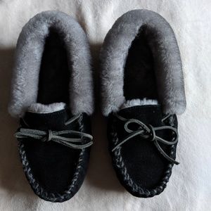 Women's Wicked Good Sheepskin Shearling Lined Moc